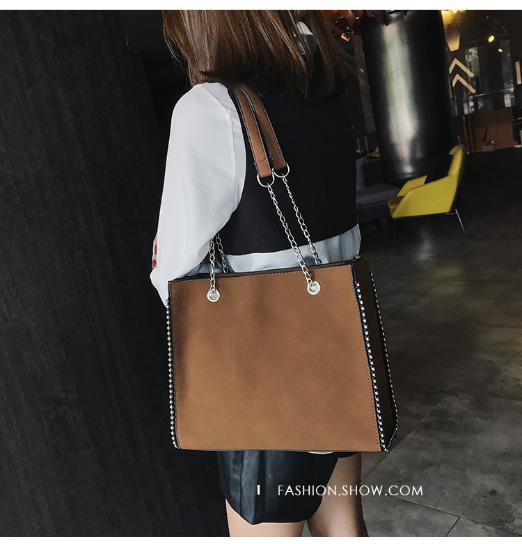 Chain rivet shoulder bag