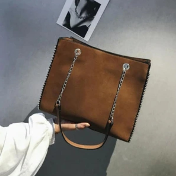 Chain rivet shoulder bag