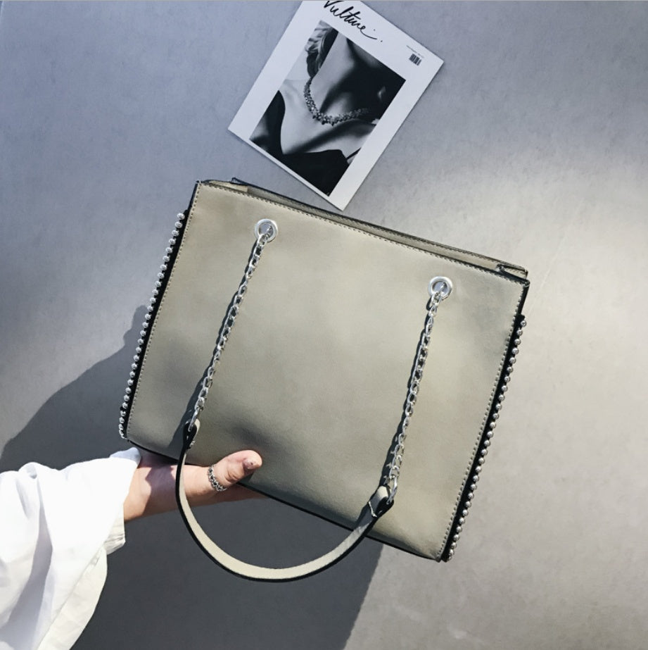 Chain rivet shoulder bag