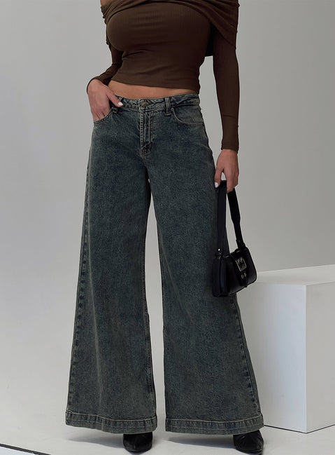 Jeans wear