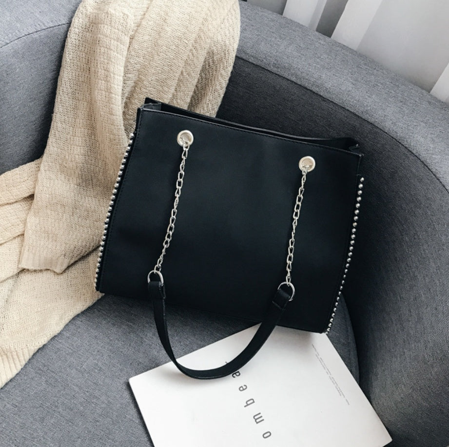 Chain rivet shoulder bag